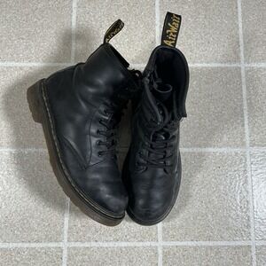 Dr. Martens Docs Kids Size 4 Black Leather Combat Boots 1460J Doc Martin